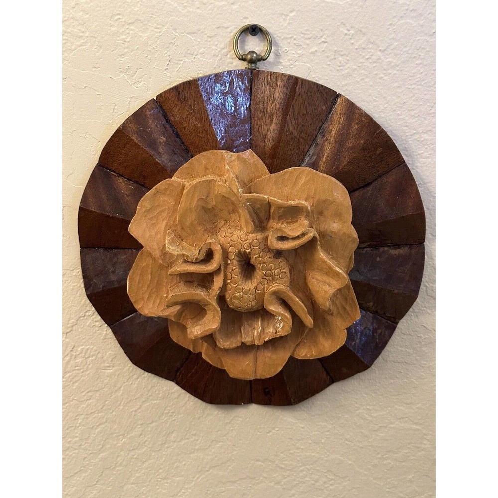 Vtg Wood Carved Flower Hanging Wall Art Decor‎ Decorative 3D Dimensional Wooden